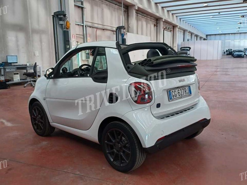 Smart Fortwo Cabrio cabrio eq prime 22kw elettrica bianco