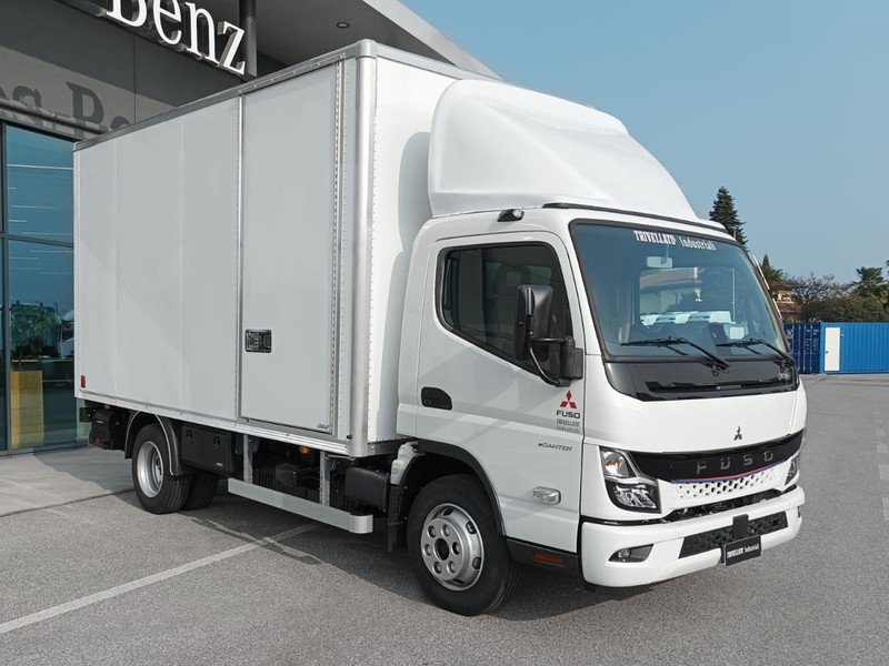 Mitsubishi Canter e7C18e/34 Cab Comfort batteria M