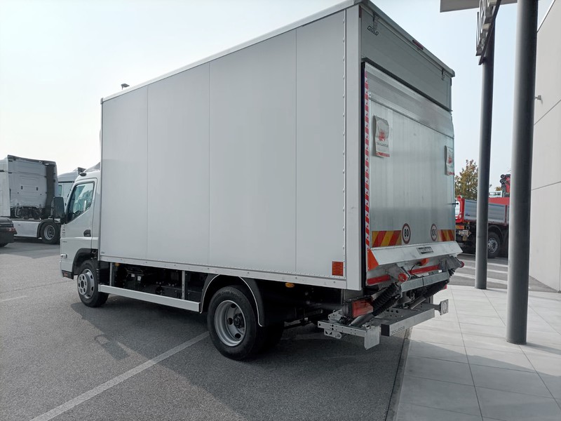 Mitsubishi Canter e7C18e/34 Cab Comfort batteria M