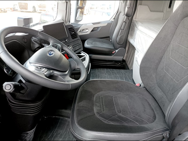 Ford Trucks F-max Comfort - Mega Cab - Con EHPAS