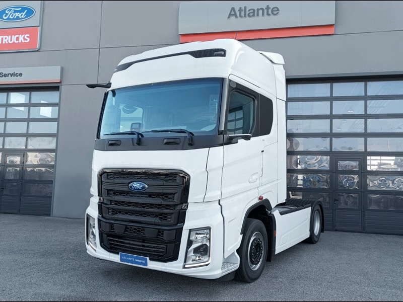 Ford Trucks F-max Comfort - Mega Cab - Con EHPAS