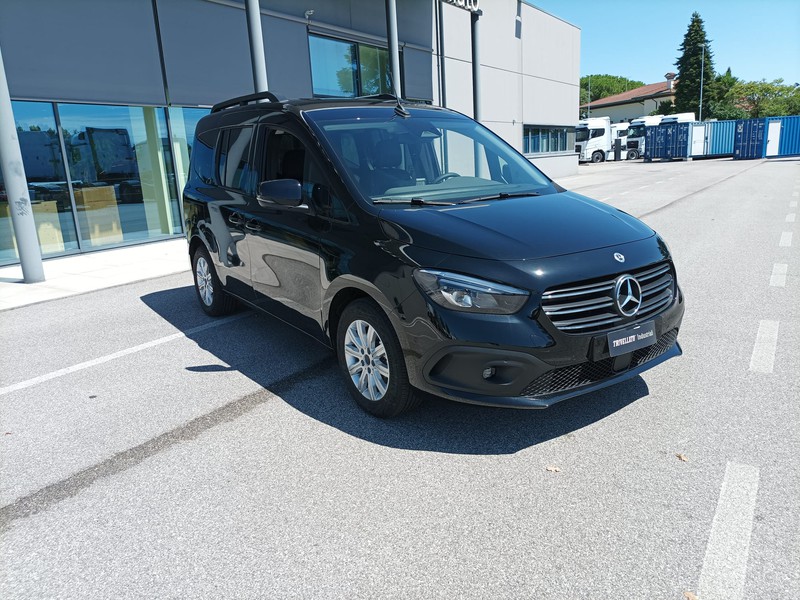 Mercedes Classe T 180 d diesel nero