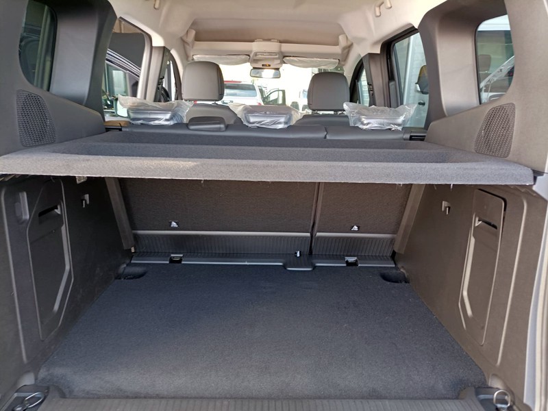 Mercedes Classe T 180 d diesel nero