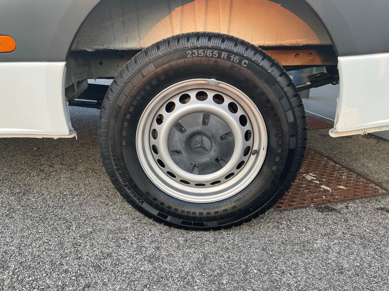 Mercedes Sprinter 317 2.0 cdi f 37/35 rwd h2