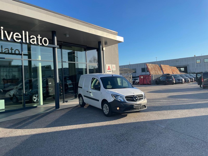 Mercedes Citan 111 cdi long blueff. business e6d-temp diesel bianco