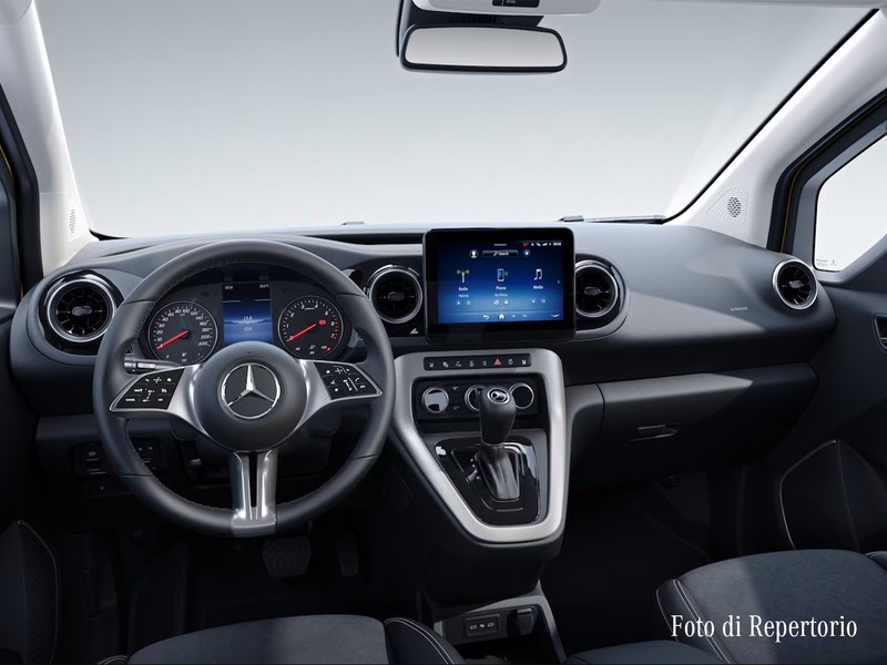 Mercedes Classe T 180 d diesel nero