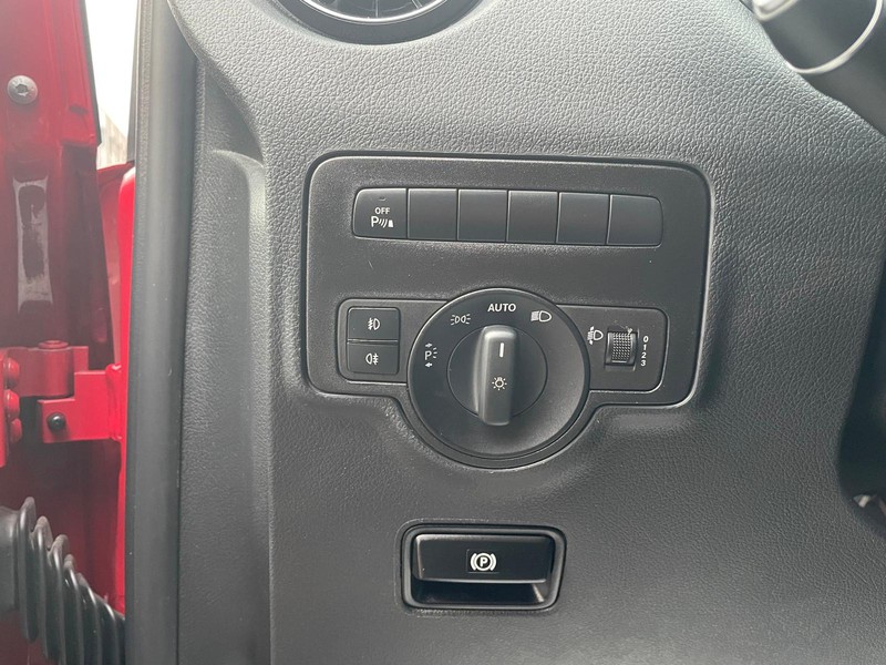 Mercedes Vito 114 cdi compact mixto auto my20 diesel rosso