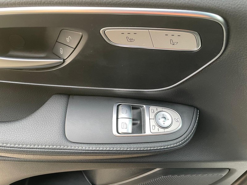 Mercedes Classe V extralong 300 d sport 4matic auto diesel nero