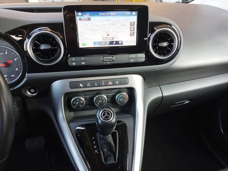 Mercedes Classe T long 180d premium auto diesel nero