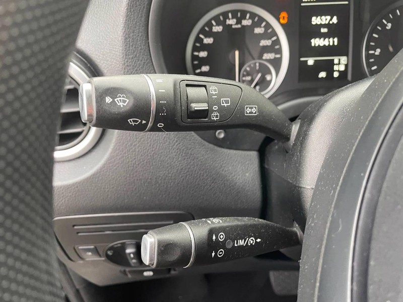 Mercedes Vito 114 cdi long tourer pro auto my20 diesel nero