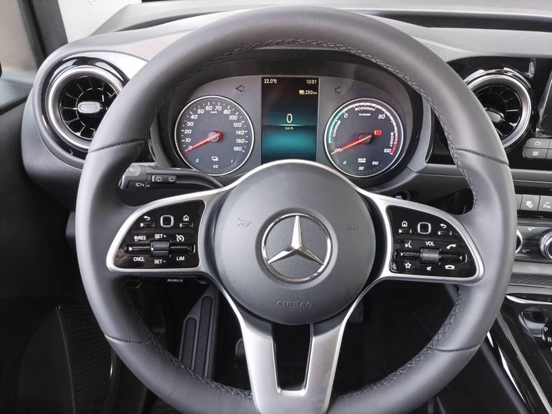 Mercedes Classe T 180 d diesel nero