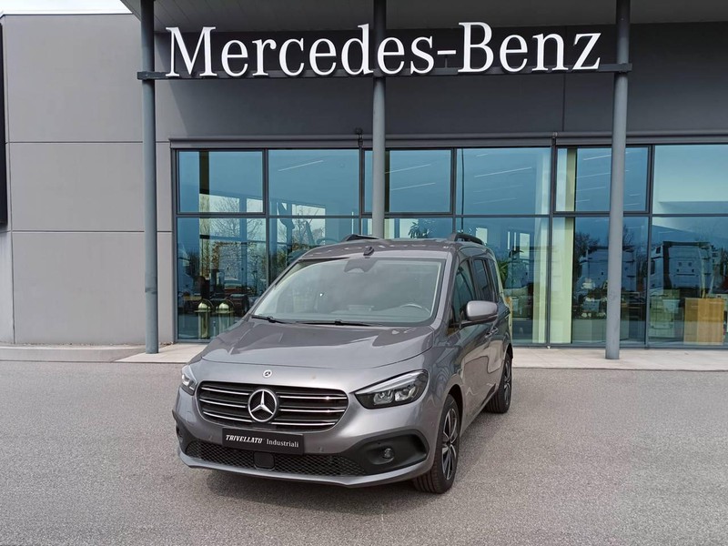 Mercedes Classe T 180 d diesel grigio