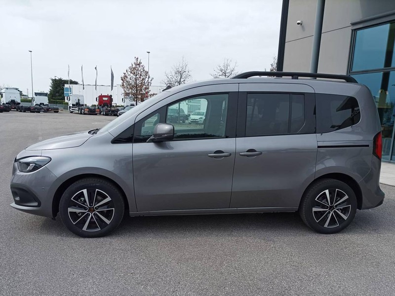 Mercedes Classe T 180 d diesel grigio