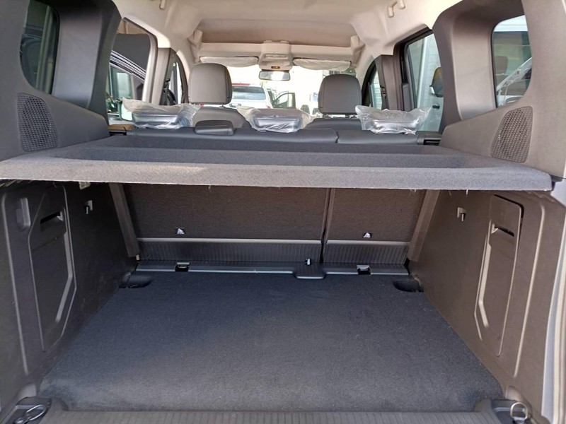 Mercedes Classe T 180 d diesel grigio