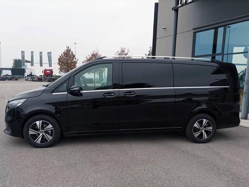 Mercedes Classe V V 250 d AVANTGARDE Extralong diesel nero
