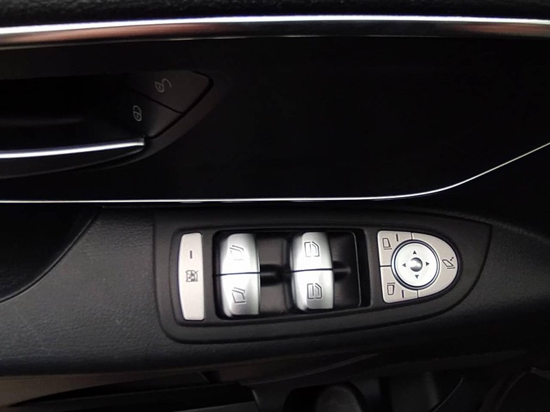 Mercedes Vito 116 cdi extralong tourer select auto my20 diesel nero