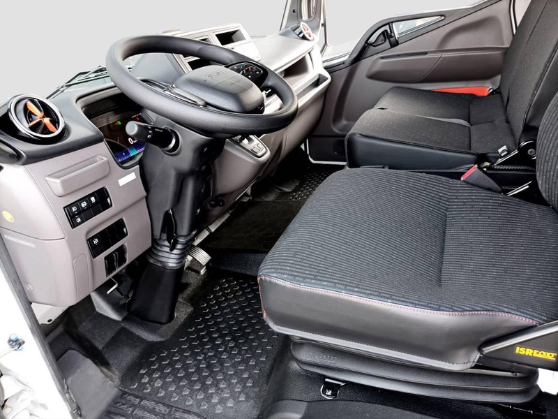 Mitsubishi Canter e7C18e/34 Cab Comfort batteria M