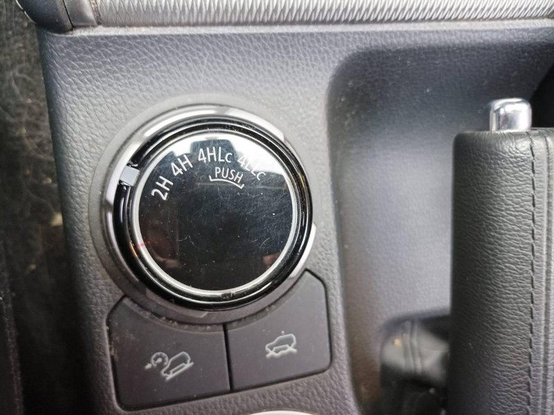 Mitsubishi L200 d.cab 2.3d intense 4wd 150cv auto