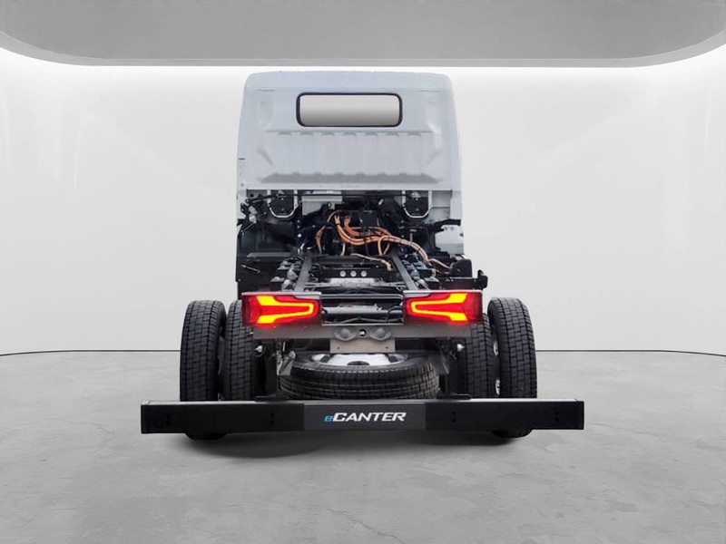 Mitsubishi Canter 4C15e/34 Cab Comfort batteria M