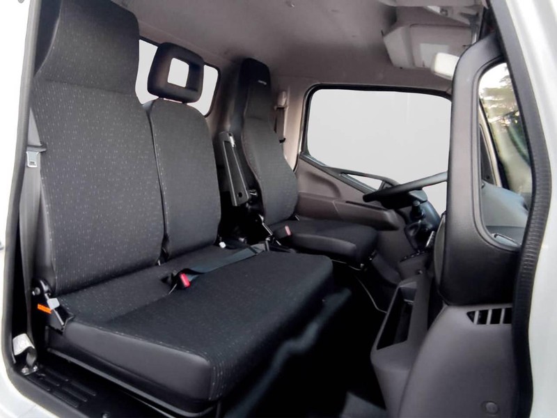Mitsubishi Canter 4C15e/34 Cab Comfort batteria M