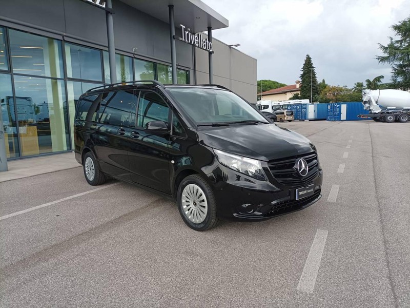 Mercedes Vito 116 cdi long tourer pro auto my20 diesel nero