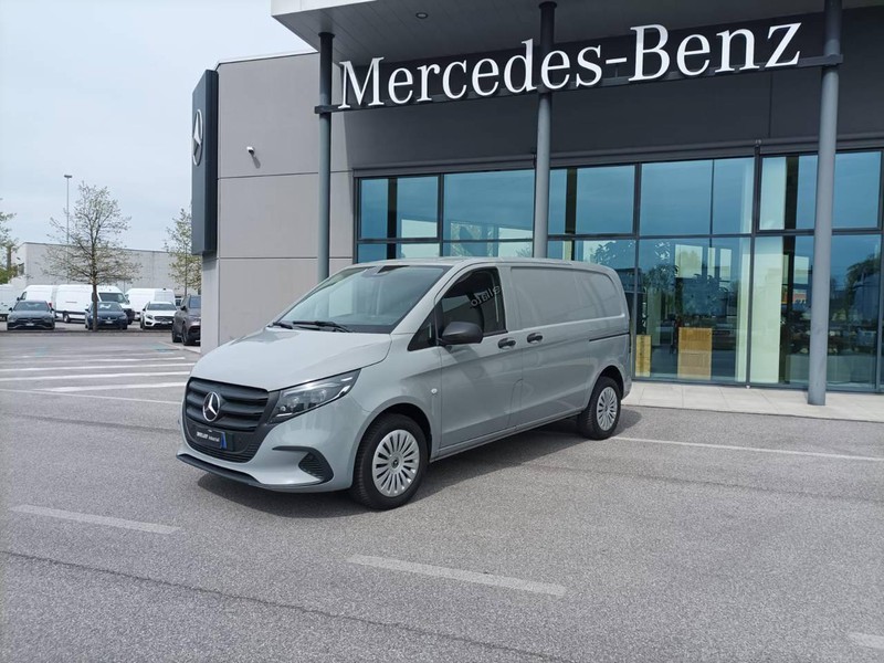 Mercedes Vito furgone 119 cdi compact pro 4x4 9g-tronic diesel grigio