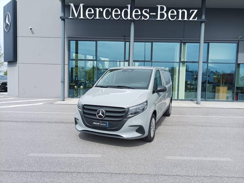 Mercedes Vito furgone 119 cdi compact pro 4x4 9g-tronic diesel grigio