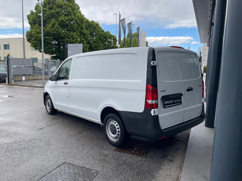 Mercedes Vito 111 cdi long e6