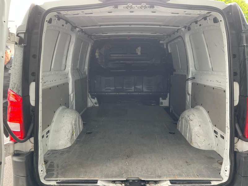 Mercedes Vito 111 cdi long e6