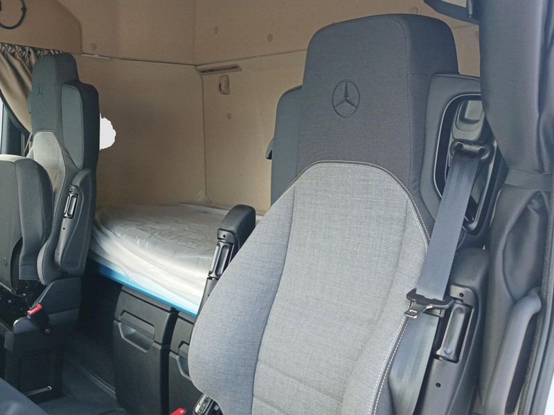 Mercedes Actros New L ProCabin 2542 L