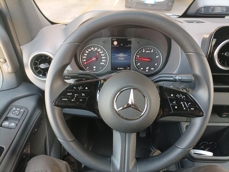 Mercedes Sprinter 317 rwd 2.0 cdi 43/35 h2 tourer pro 9g-tronic diesel nero