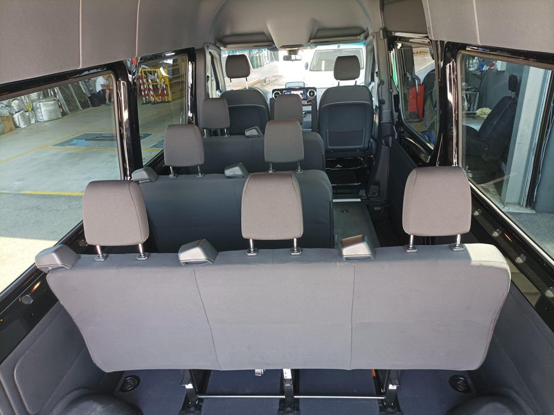 Mercedes Sprinter 317 rwd 2.0 cdi 43/35 h2 tourer pro 9g-tronic diesel nero