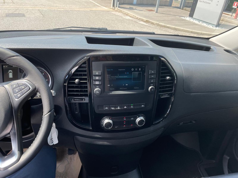Mercedes Vito 114 cdi long auto my20 diesel nero