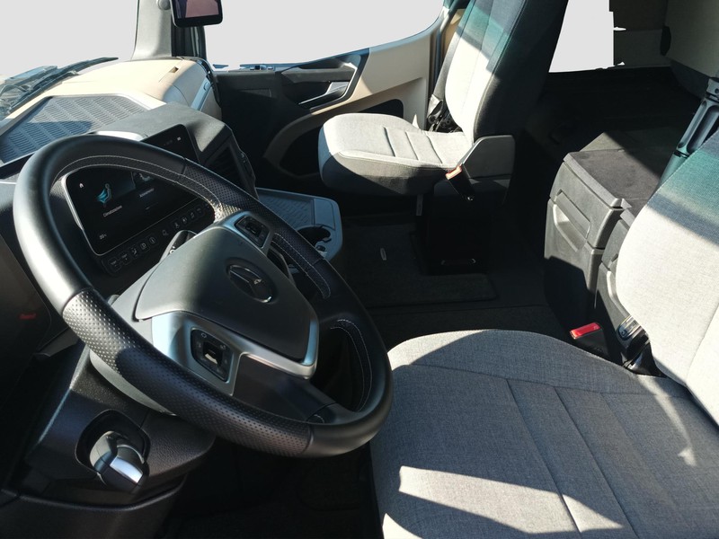 Mercedes Actros New L 1851 LS