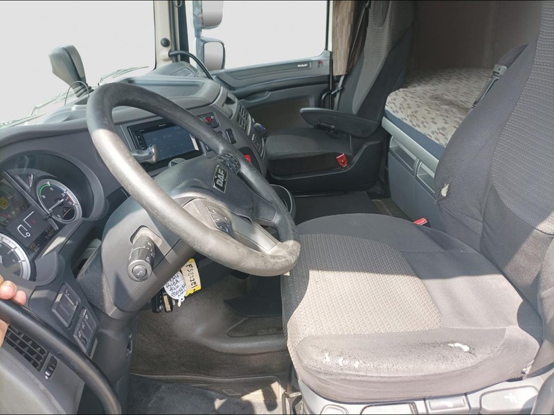 DAF FT XF mx-11 far 6x2 sp. cab