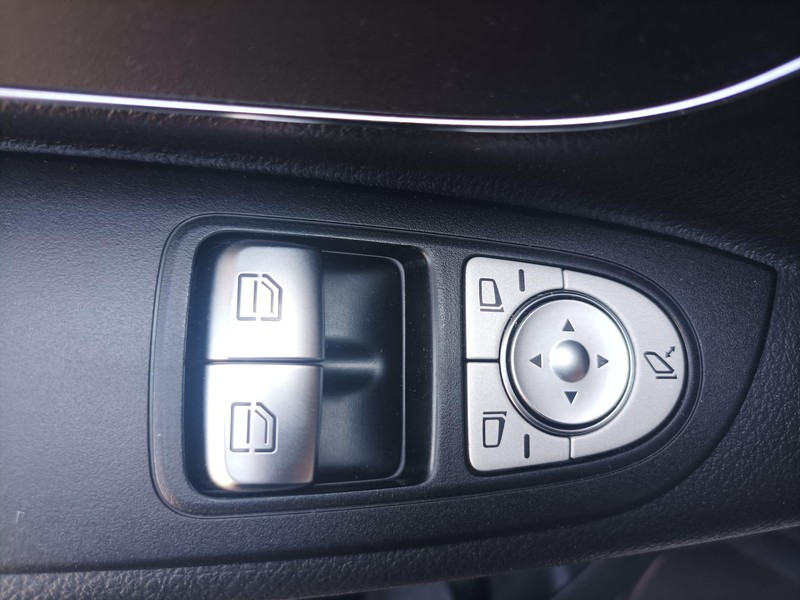 Mercedes Vito 116 cdi compact auto my20 diesel nero