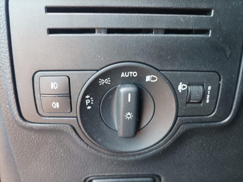 Mercedes Vito 110 cdi compact mixto diesel bianco