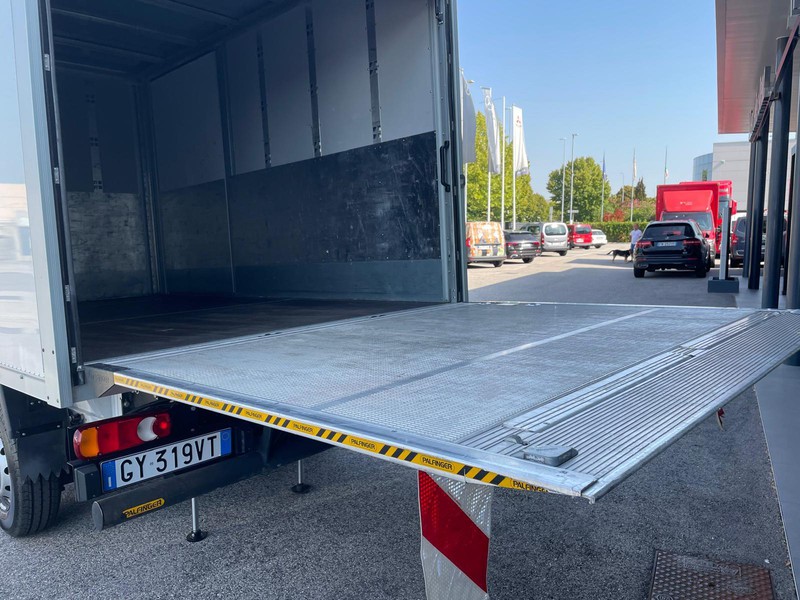 Peugeot Boxer 435 2.2 bluehdi 165cv s&s l3 furg.squad. onnicar (premium) diesel bianco
