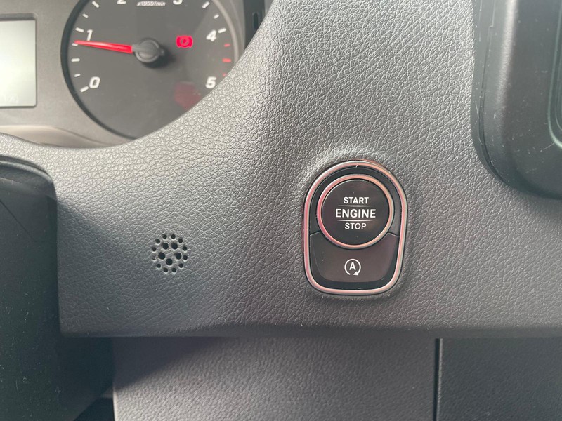 Mercedes Sprinter 317 2.0 cdi f 37/35 rwd h2