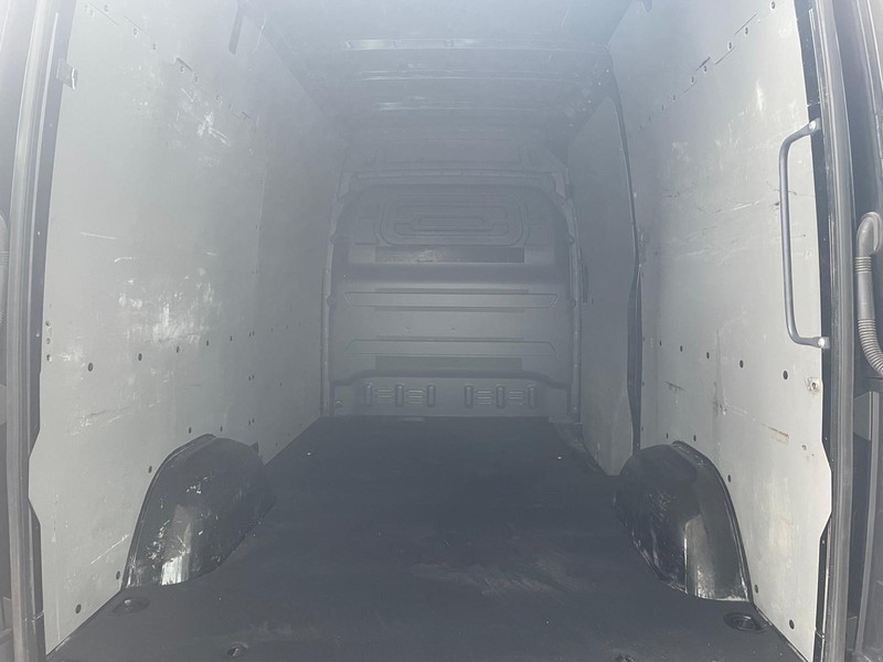 Mercedes Sprinter 317 2.0 cdi f 37/35 rwd h2