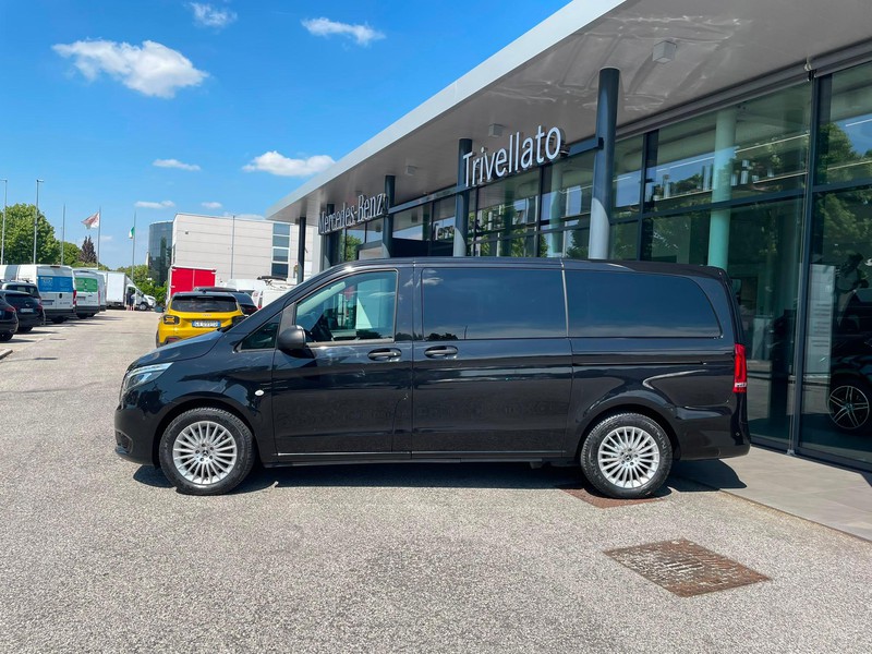 Mercedes Vito 116 cdi long tourer select auto my20 diesel nero