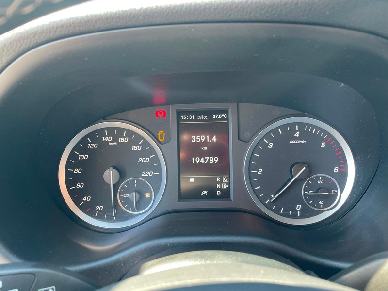 Mercedes Vito 116 cdi long tourer select auto my20 diesel nero