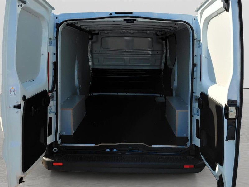 Renault Trafic RED 2026 - VAN E6 - L2H1