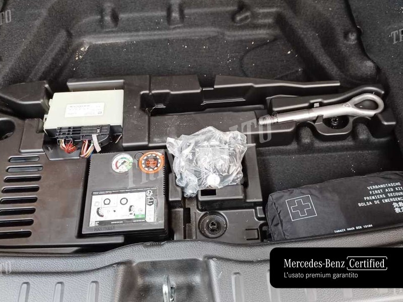 Mercedes GLA 180 d amg line advanced plus auto diesel grigio