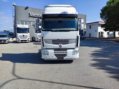 Renault Trucks Premium