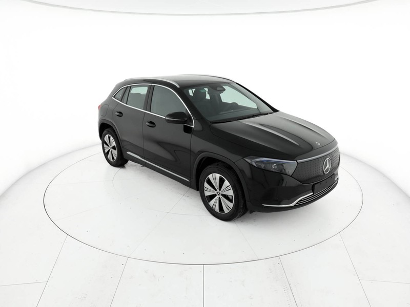 Mercedes EQA 250+ Progressive Advanced elettrica nero