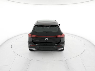 Mercedes EQA - foto 8