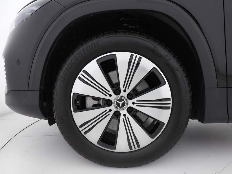 Mercedes EQB 300 sport plus 4matic 7p.ti elettrica nero
