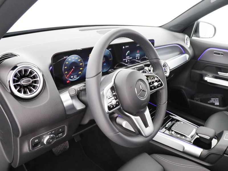 Mercedes EQB 300 sport plus 4matic 7p.ti elettrica nero