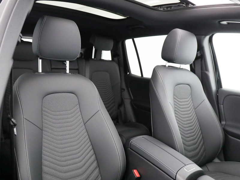 Mercedes EQB 300 sport plus 4matic 7p.ti elettrica nero